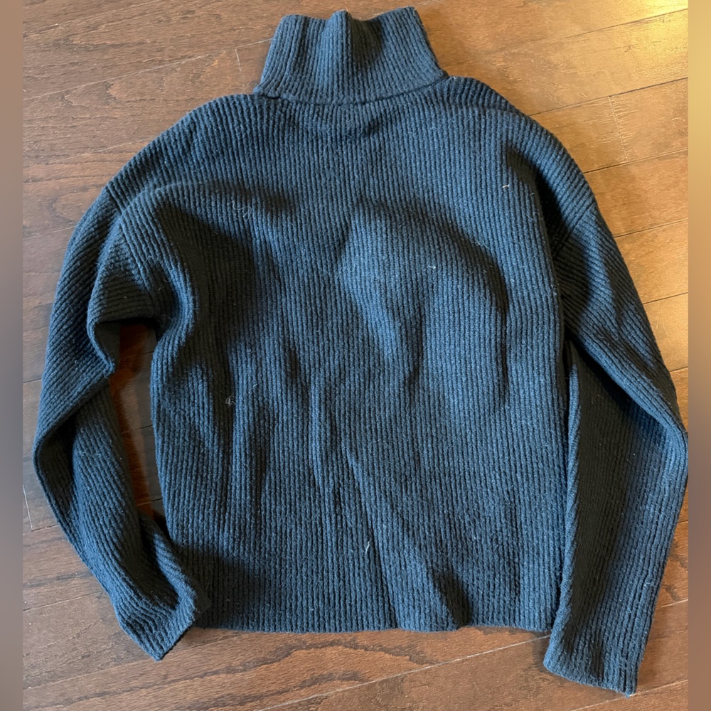 Abercrombie & Fitch Black Ribbed Turtleneck Sweater